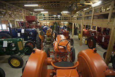 Traktorer i fagerlunds traktormuseum