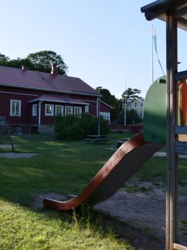 lekparken vid kommunalstugan i nagu