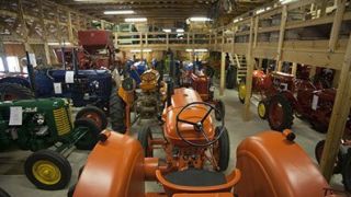 Traktorer i fagerlunds traktormuseum